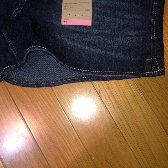 🆕💜 Levi’s Girls Denim Shorty Shorts – Size 16, Dark Wash, NWT - Picture 4 of 9